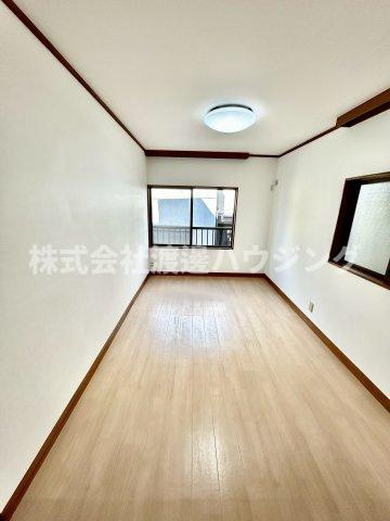 八尾市佐堂町1丁目一戸建の寝室