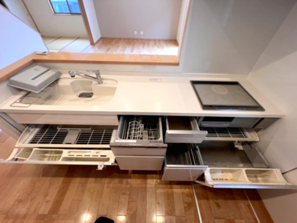 小山市城西中古戸建、オール電化、駐車4台可のキッチン|食洗器等