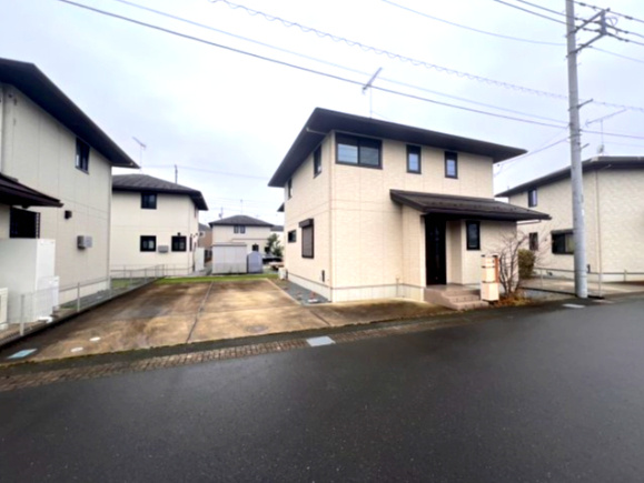 小山市城西中古戸建、オール電化、駐車4台可
