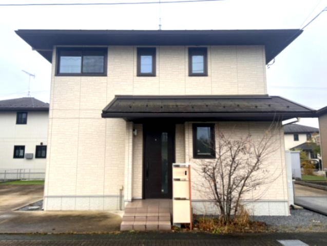 小山市城西中古戸建、オール電化、駐車4台可の外観