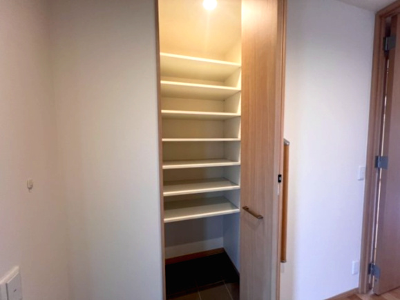 小山市城西中古戸建、オール電化、駐車4台可の収納|収納靴