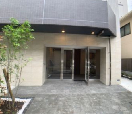 リテラス森下のエントランス