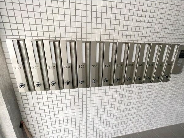 ロコベルソ月寒東のエントランス