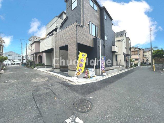 足立区中川5丁目新築分譲住宅の前面道路含む現地写真|全面道路
