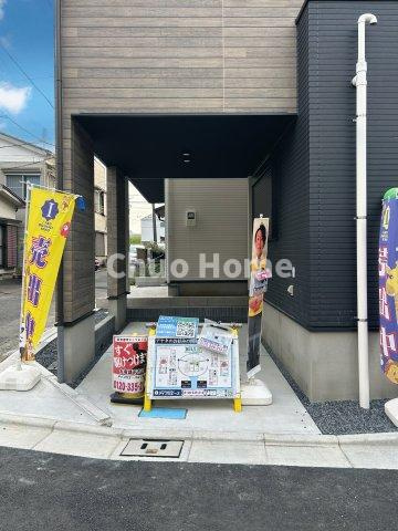 足立区中川5丁目新築分譲住宅の駐車場|カースペース