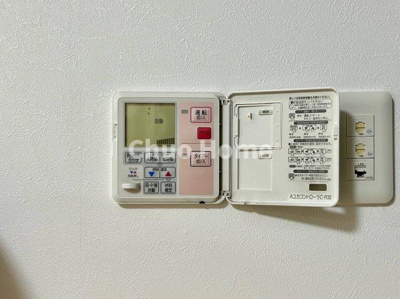 【冷暖房・空調設備】 | リリーベル墨田リバーコースト | 【床暖房】冬は足元から暖めてくれる床暖房はエアコンとは違って埃が舞いませんので健康にも良さそうですね。