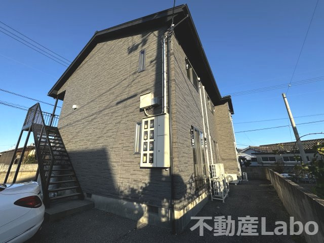 板野郡北島町鯛浜字向のアパートの駐車場