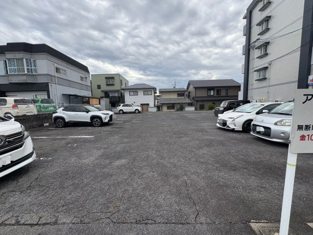 アメニティ21の駐車場