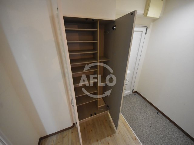 アバンダント釣鐘の収納|アバンダント釣鐘　シューズボックス