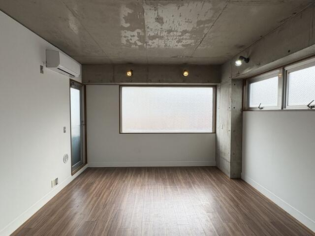 サンストン亀有の洋室