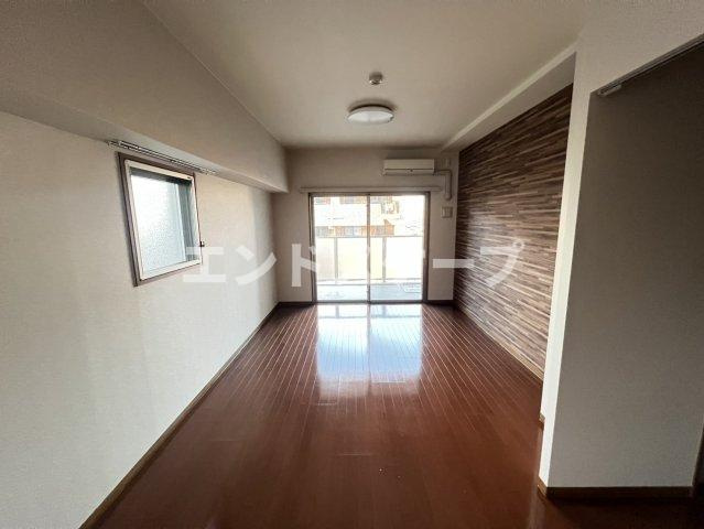 アーバンポイント高崎の居間・リビング|高崎、前橋のお部屋探しはエンドスケープまで！お客様の理想お聞かせ下さい♪