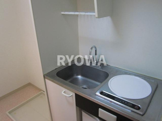 【キッチン】 | レオパレスアーバンライフ | 掲載の写真は退去前の写真となります。