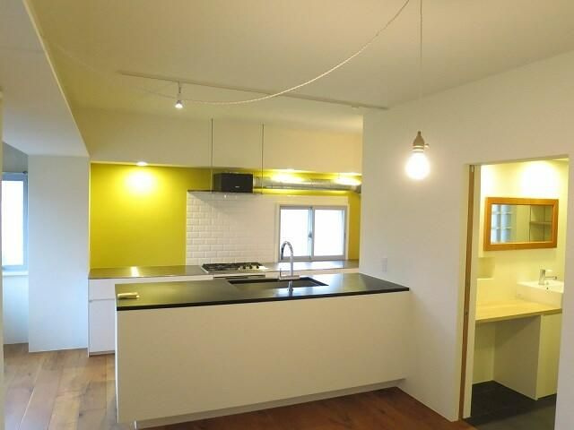 よつわビルのキッチン