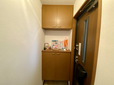 【玄関】 | グリーンゲーブルズA