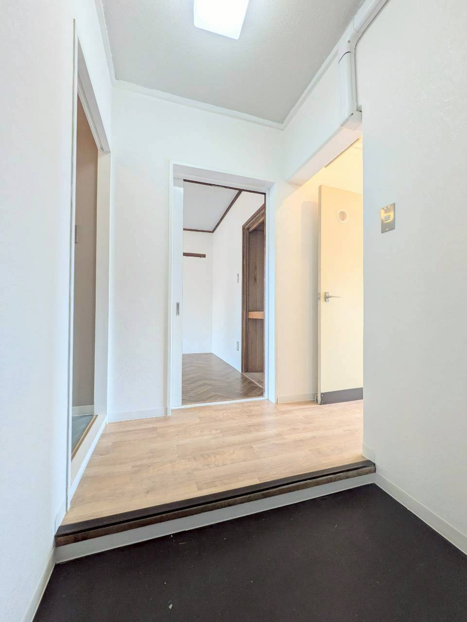 ニッコクハイツの玄関