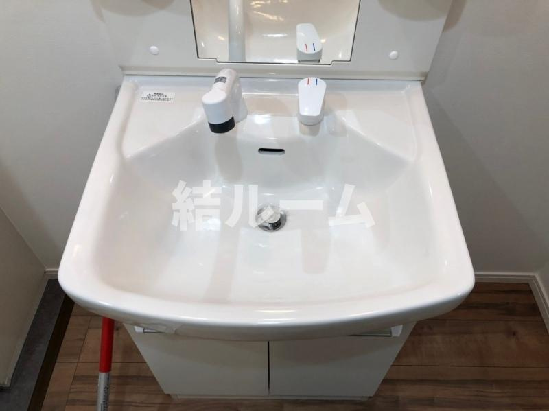 練馬区旭丘１丁目のアパートの洗面所