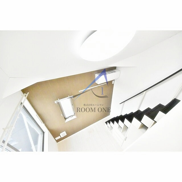 フリングホルニの居間・リビング|洋室のお部屋です。