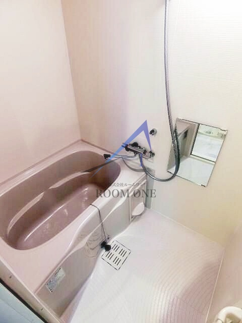 ディアレイシャス日暮里ＥＡＳＴの浴室|お風呂です。