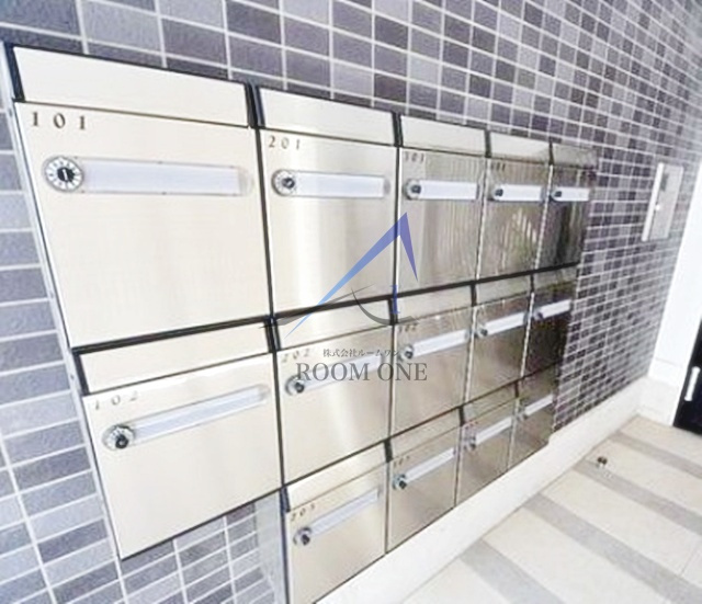 b’CASA OJIのその他共用部分|集合ポストです。