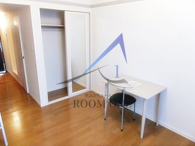 レオパレスラ・プランタンの居間・リビング|洋室のお部屋です。