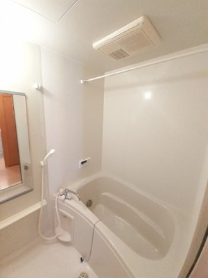 【浴室】 | マ・シャンブル | 日々の暮らしに欠かせないお風呂です