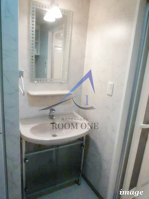 ガラ・グランディ西新宿の洗面所|洗面台です。