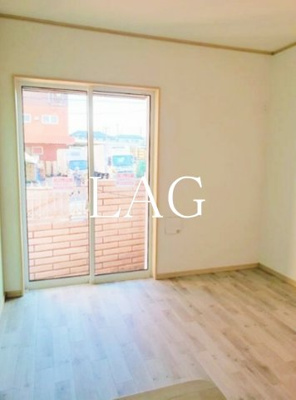 【居間・リビング】 | ティアラ緑が丘Ⅲ | 洋室です。