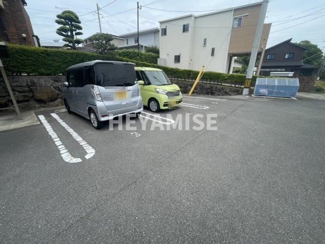 ウィット武部の駐車場