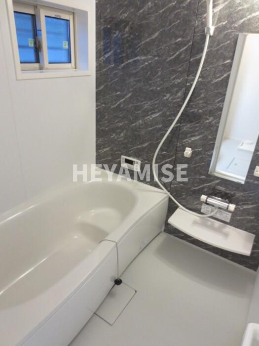 ウィットシバタの浴室