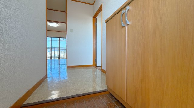 木瀬川リバーサイドマンションの玄関
