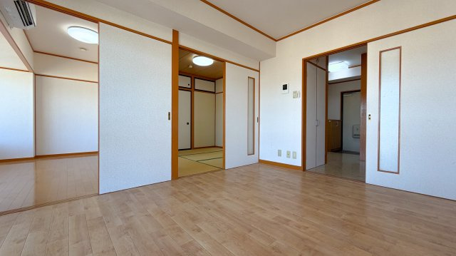木瀬川リバーサイドマンションの居間・リビング