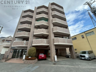 2026年1月室内リノベーション物件。リフォーム内容（キッチン・ユニットバス・洗面化粧台・トイレ新調、クロス張替、フローリング貼替、給湯器交換など）