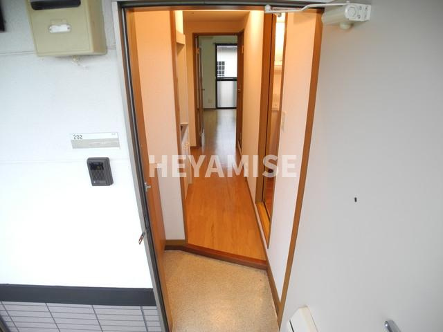 サンヒルズ壱番館の玄関|※室内画像は別号室のもの