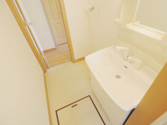 ムーンパディ船越の洗面所