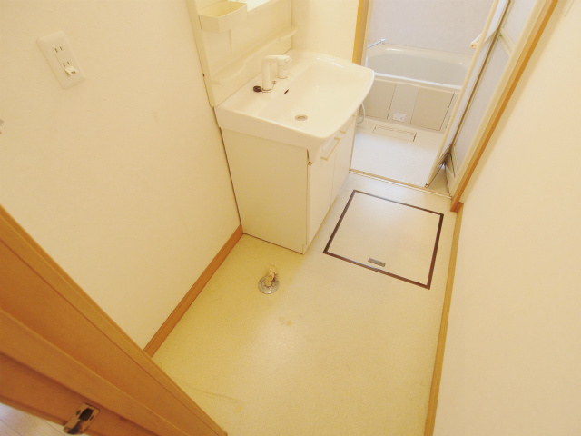 ムーンパディ船越の洗面所