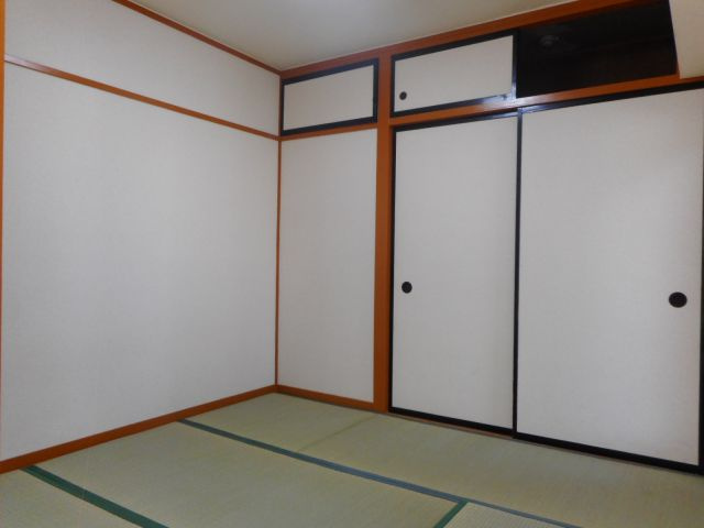 木瀬川リバーサイドマンションの和室