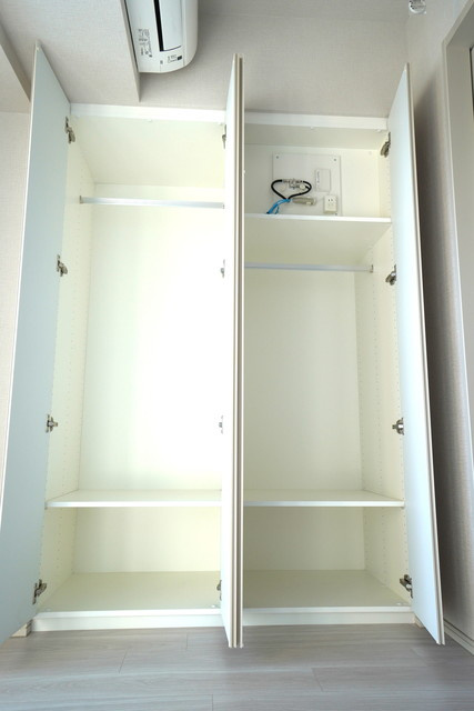 Ｊ．ＧＲＡＮ　Ｃｏｕｒｔ　品川西大井ＥＡＳＴの収納|※写真は同タイプ住戸です。