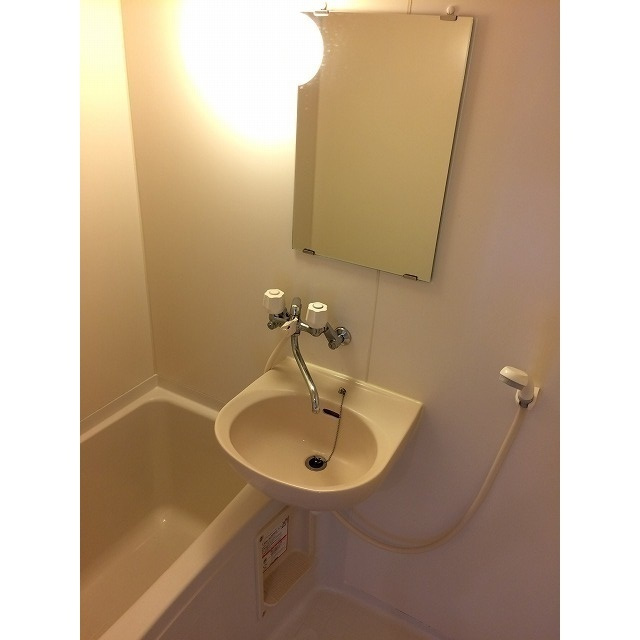 ラ・フロレスタ壱番館の浴室|バス