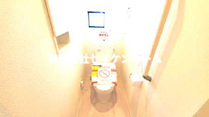 羽生市加羽ケ崎　新築住宅（平屋建て）太陽光パネル搭載のトイレ