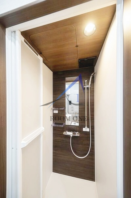 ＣＯＣＯＦＬＡＴ北千住Ｓｏｕｔｈのシャワールーム|シャワールームです。