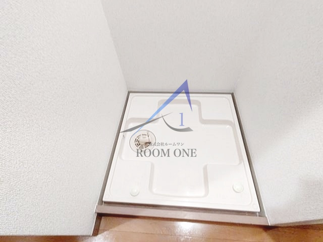 エスコート東大前の設備|洗濯機置き場です。