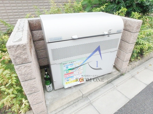 Ｌｏｖｅｌｙ　Ｒｏｓａ