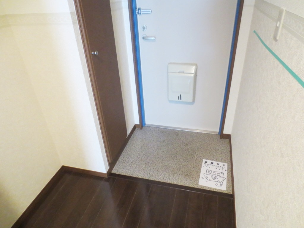 アンプルールフェール　Gris(グリ)の玄関|別室参考写真です。