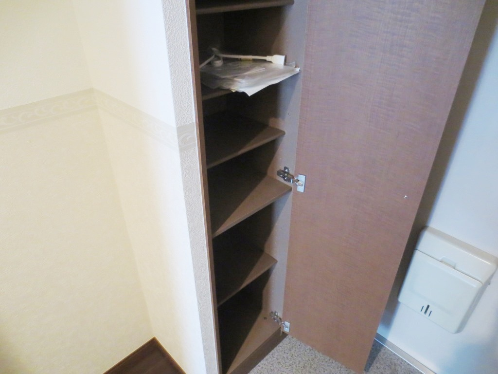 アンプルールフェール　Gris(グリ)の玄関|別室参考写真です。