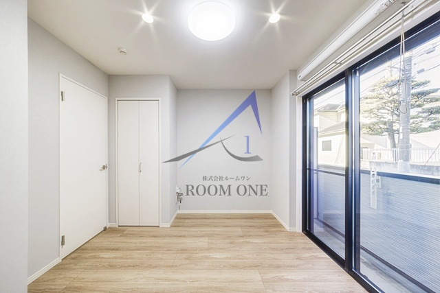 robot home 根本A(ロボットホームネモトエー)の居間・リビング|洋室のお部屋です。