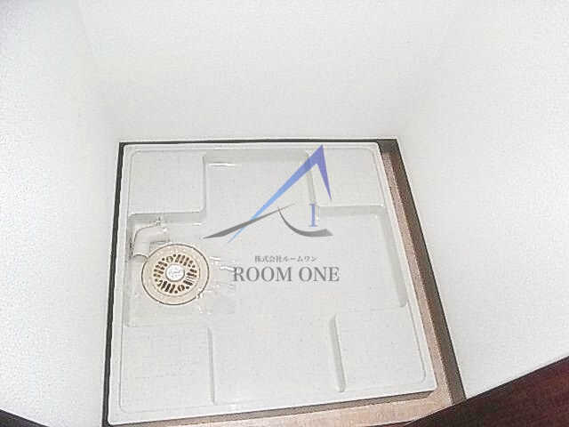 フェニックス日本橋蛎殻町弐番館の設備|洗濯機置き場です。