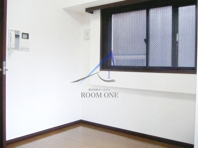 フェニックス日本橋蛎殻町弐番館の居間・リビング|洋室のお部屋です。