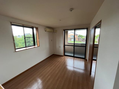 【居間・リビング】 | ファーストヴィレッジヒル | リビング（イメージ）