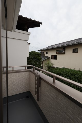 《仲介手数料無料》久喜市久喜東４丁目22-29新築一戸建てグラファーレのバルコニー