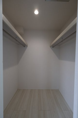 《仲介手数料無料》久喜市久喜東４丁目22-29新築一戸建てグラファーレの収納